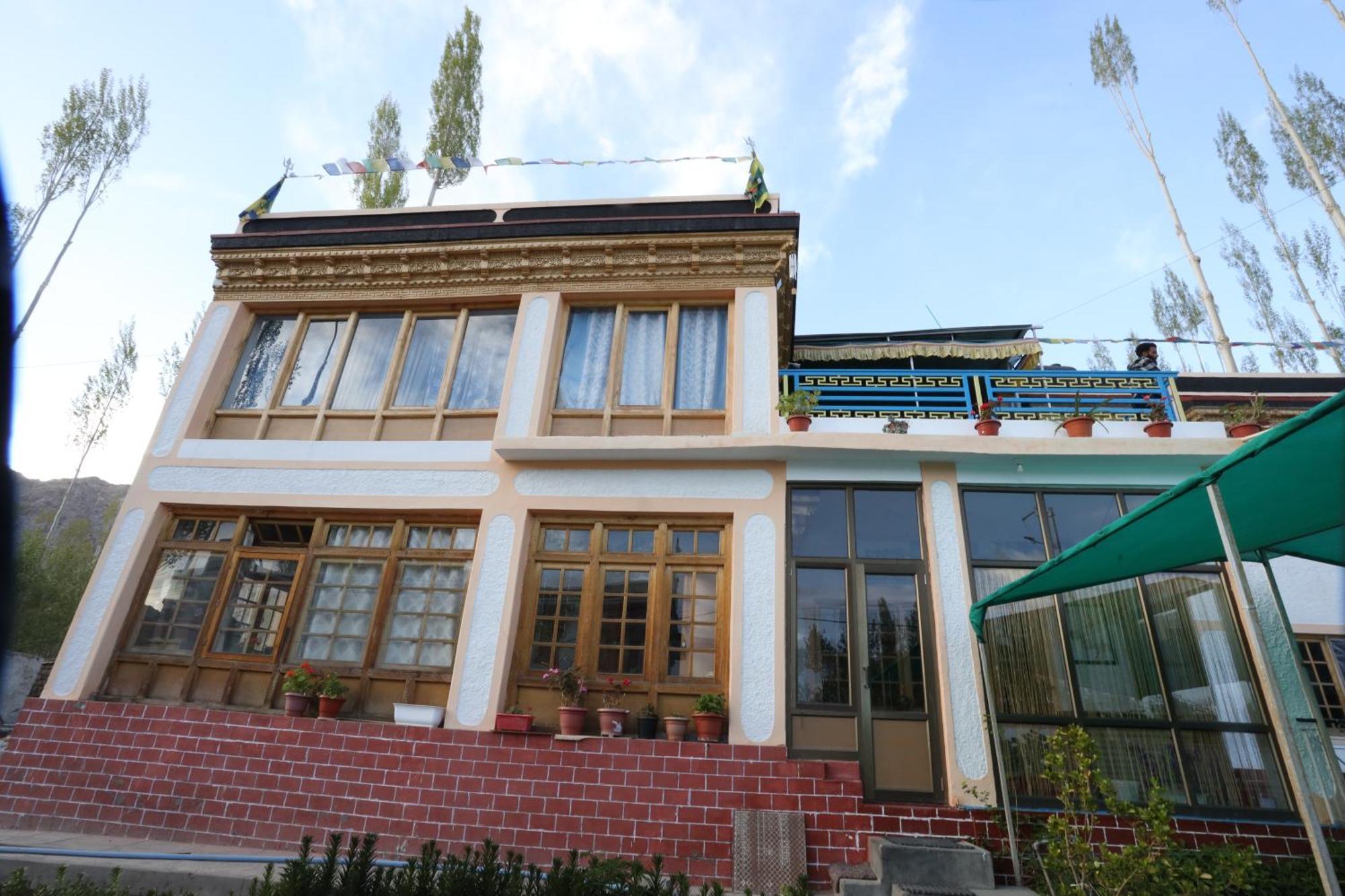 Odbar Guest House Best Guest House At Leh Ladakh Exterior photo